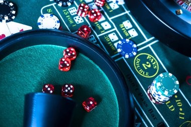 Pragmatic Play live blackjack table displayed on ovoplay mobile app with dealer and player interface